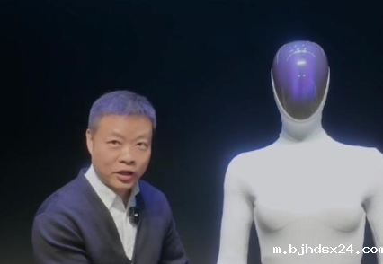 何小鹏：2026年底实现规模量产高阶人形机器人